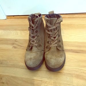 Cougar brown suede hiking boots